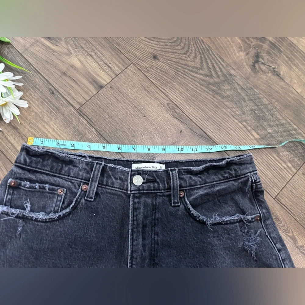 Abercrombie & Fitch Women’s  Short  size 30 - Picture 7 of 8